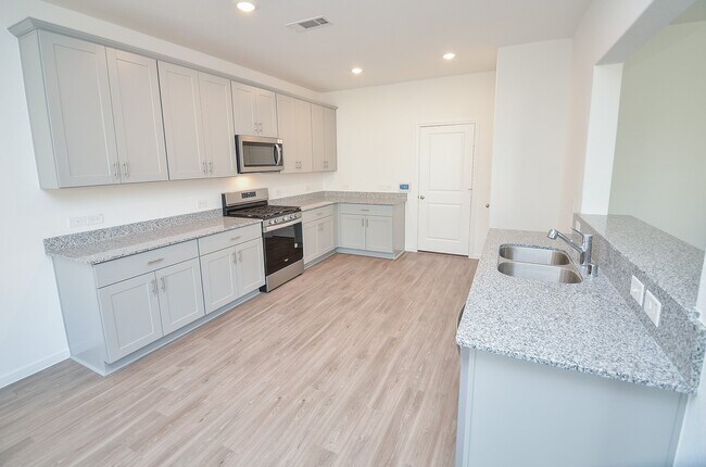 Building Photo - 1004 Laguna Cv Dr