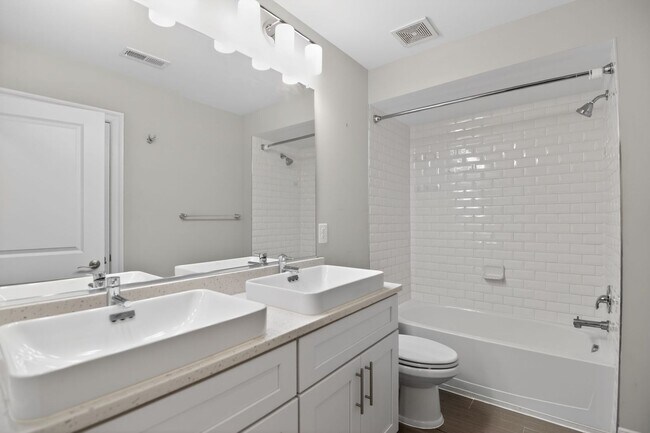 Building Photo - 2179 Half Moon Pl NE