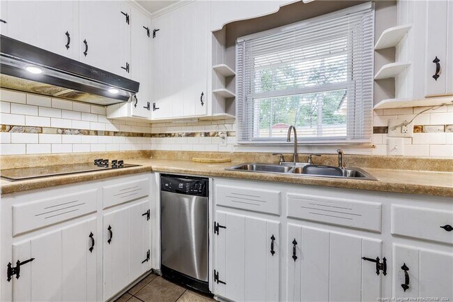 Building Photo - 6433 Milford Rd