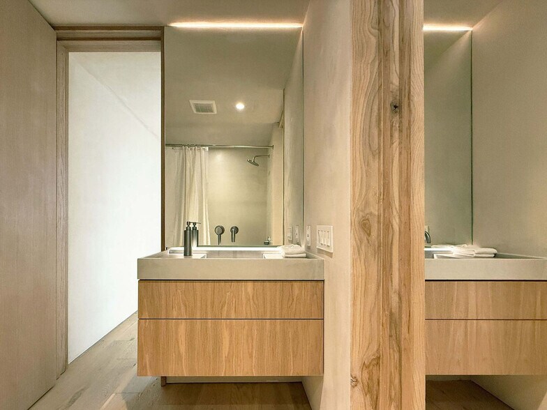 Building Photo - 2708 Friar Tuck Ln