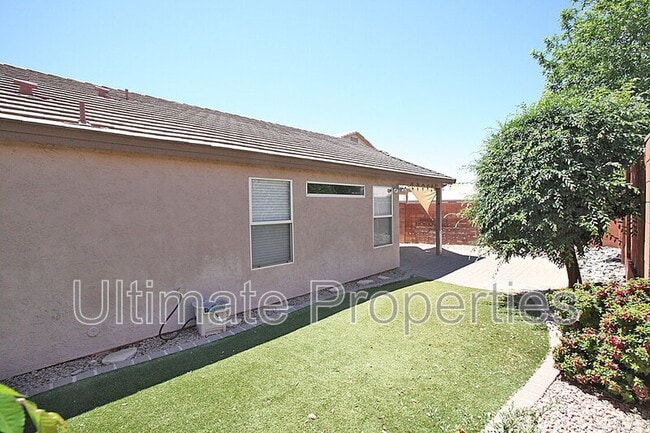 Building Photo - 15710 N 34th St