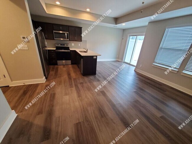 Building Photo - Gorgeous Like New-Built in 2020-Louisburg Town Home-Available in JULY!!