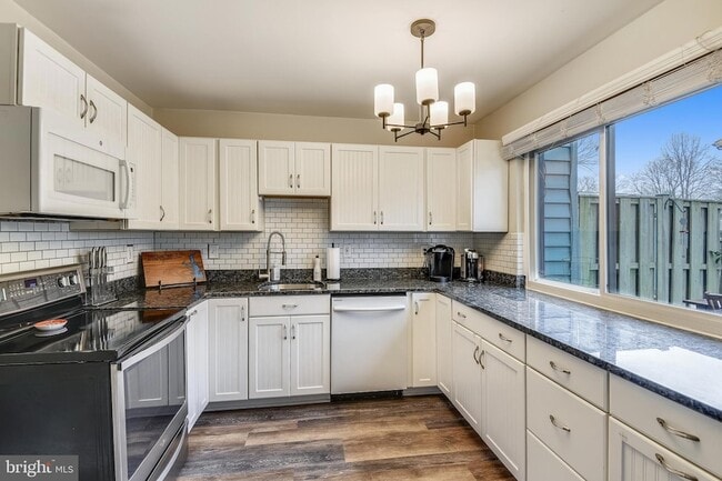 Building Photo - 1059 Cedar Ridge Ct