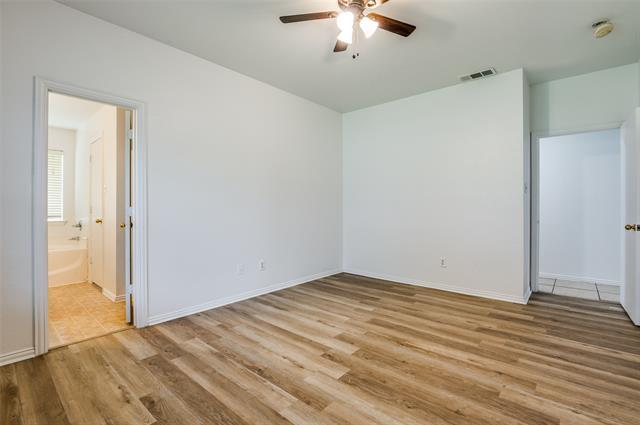 Building Photo - 213 Port Ingleside Dr