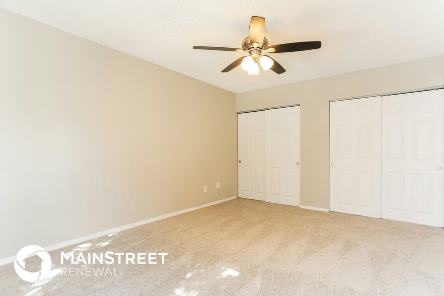 Building Photo - 5690 S Netherland St