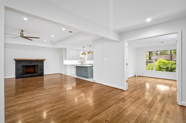 Building Photo - 4014 Tilson Ln