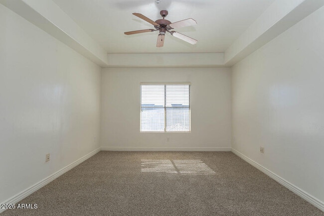 Building Photo - 5450 E Deer Valley Dr