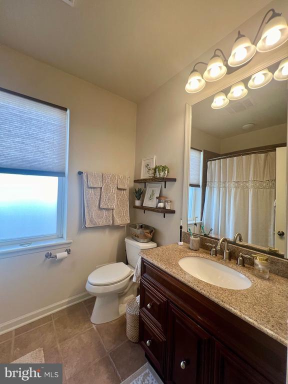 Building Photo - 1908 N Lincoln St