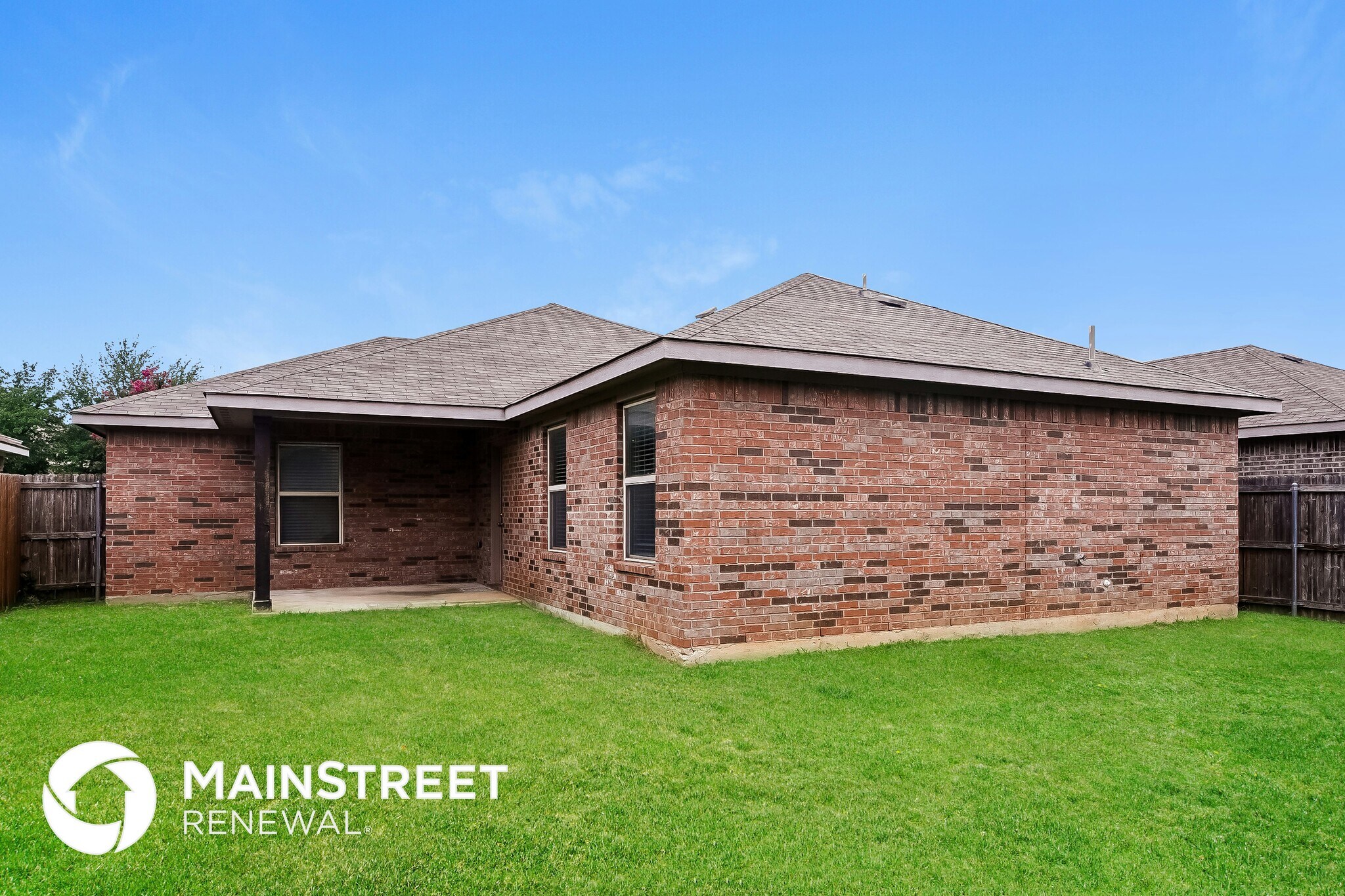 Building Photo - 7625 Hollow Forest Dr