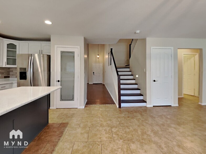 Building Photo - 981 N 169th Ave