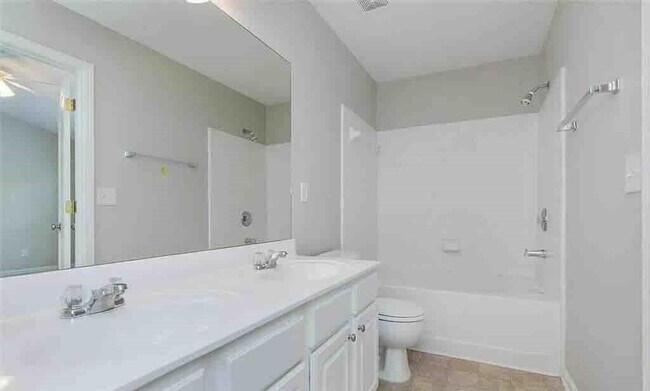 Building Photo - 1108 Thornborough Dr
