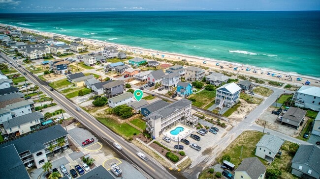 Building Photo - FURNISHED OFF-SEASON RENTAL AVAILABLE STAR...