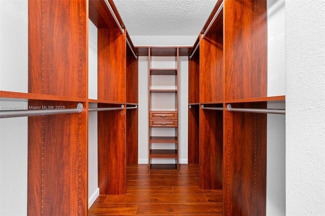 Building Photo - 2501 S Ocean Dr