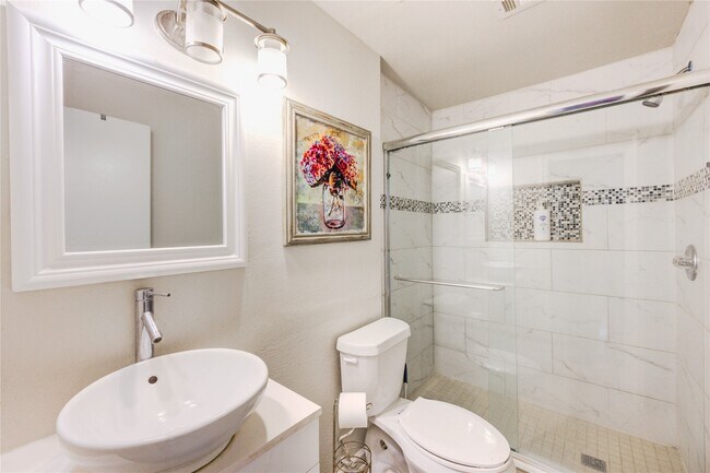 Building Photo - 6622 Rockergate Dr