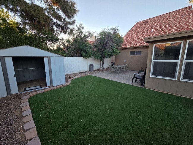 Building Photo - 1220 E Campbell Ave