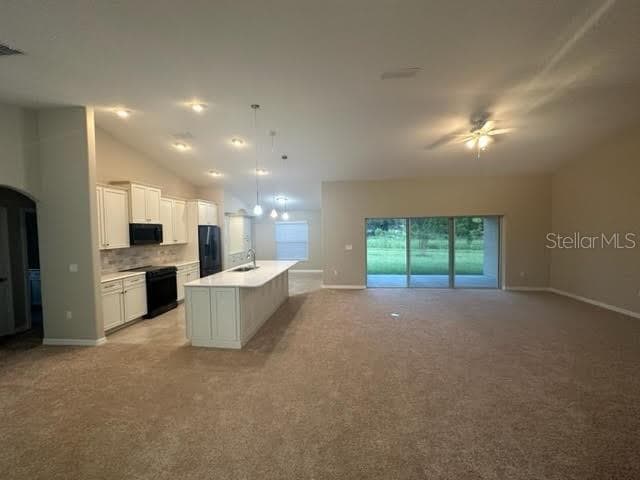 Building Photo - 9 Lewis Pl