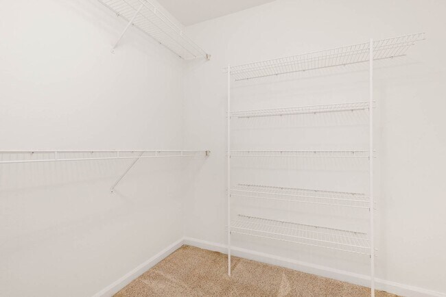 Building Photo - 23420 SE Black Nugget Rd