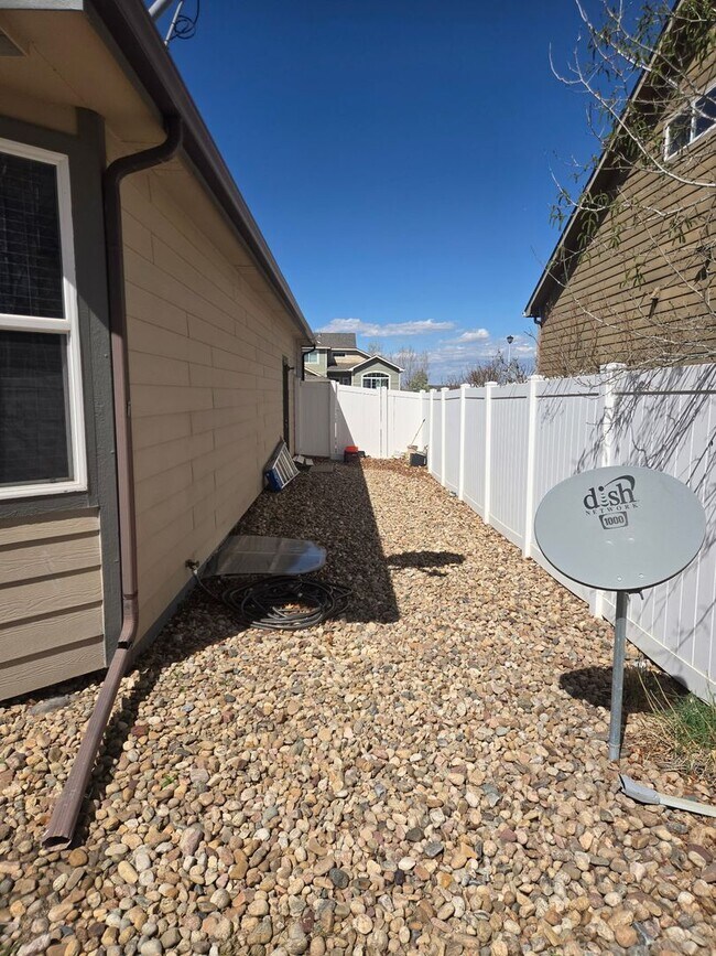 Building Photo - Spacious 5B/3B with Finished Basement Now Available!