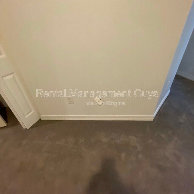 Building Photo - 2021 3rd Ave S