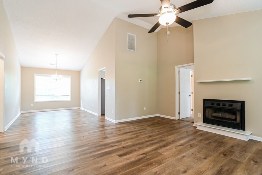 Building Photo - 1312 Fosteria Ln