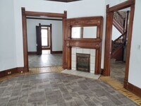 Building Photo - 5 bed 2 bath Single Family Home in Wausau