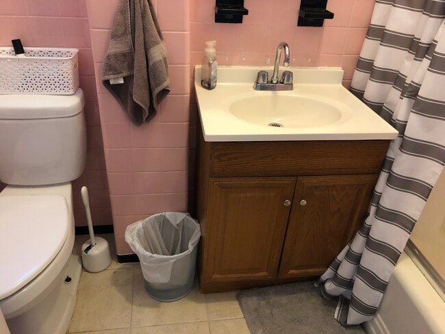 Building Photo - 700 Washington St