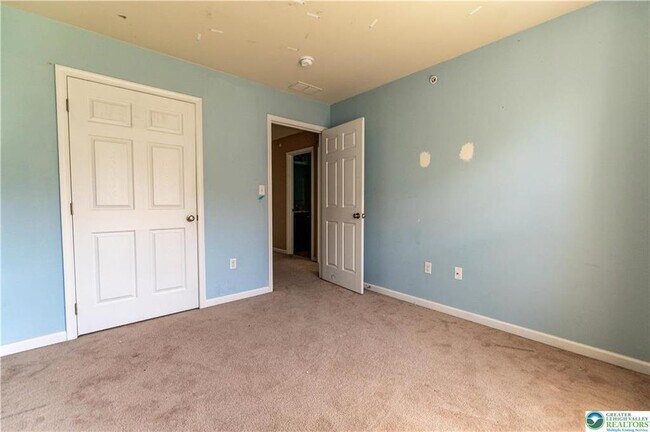 Building Photo - 2406 Gentle Hollow Rd