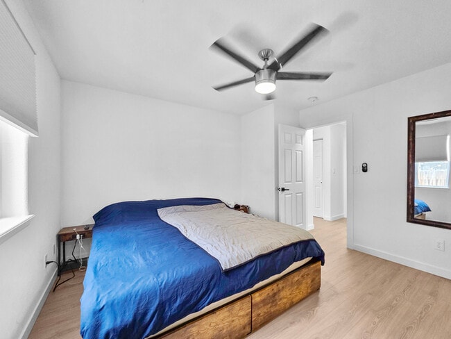 Building Photo - Charming 3 beds 2 baths in Denver!