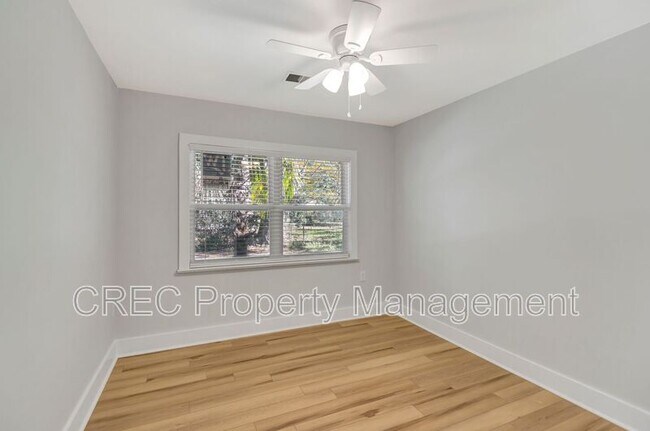 Building Photo - 1757 Skinner Ave