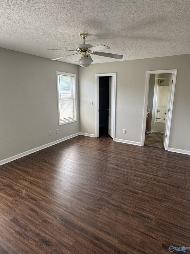 Building Photo - 126 Yellow Poplar Ln