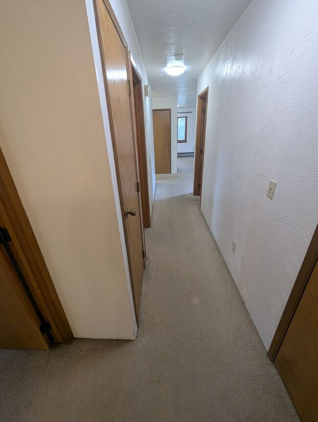 Building Photo - 136