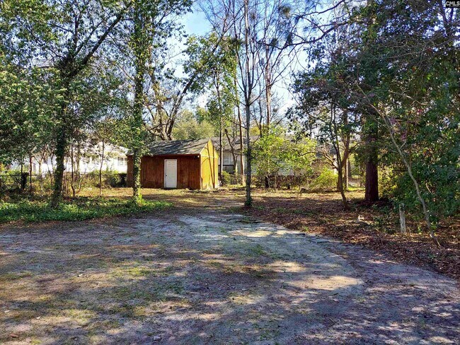 Building Photo - 1713 Lacy St