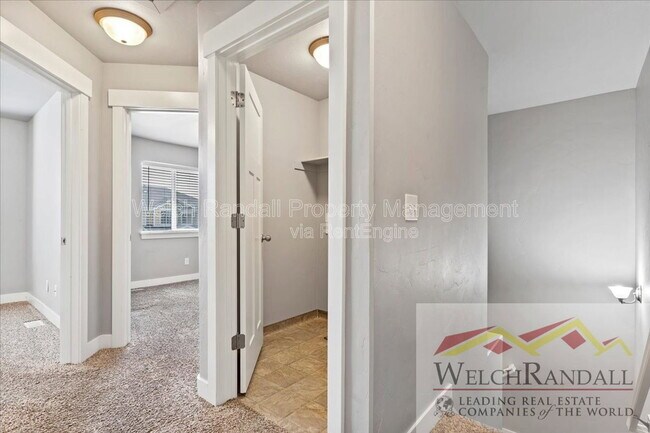 Building Photo - 2090 Carson Ave