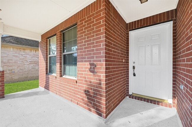 Building Photo - 1831 Mickle Creek Dr