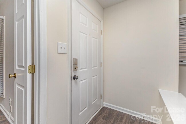 Building Photo - 1101 E Morehead St