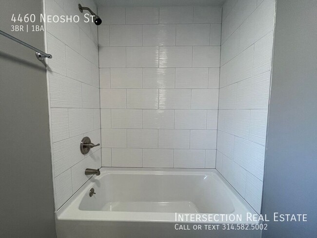 Building Photo - 4460 Neosho St