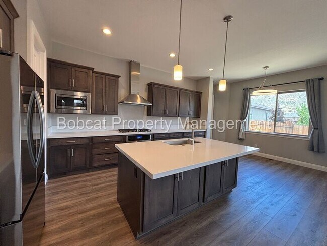Building Photo - 3108 Cambria Lp
