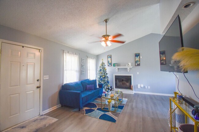 Building Photo - 5598 Windy Knoll Pl