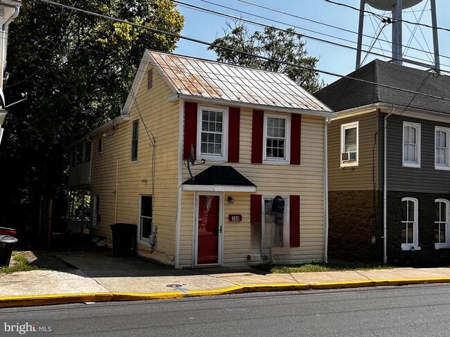 Building Photo - 308 S Raleigh St
