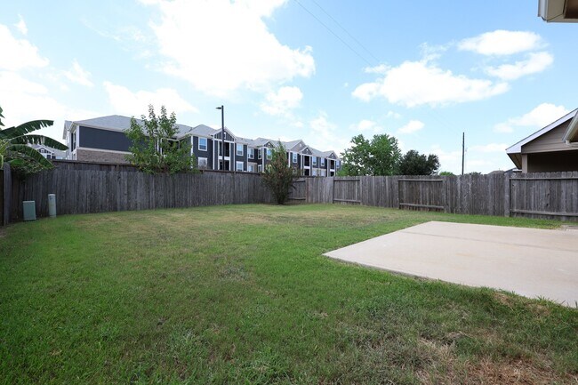 Building Photo - 4155 Falvel Cove Dr
