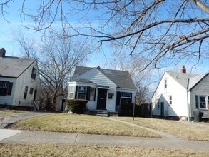 Building Photo - For Sale Not For Rent