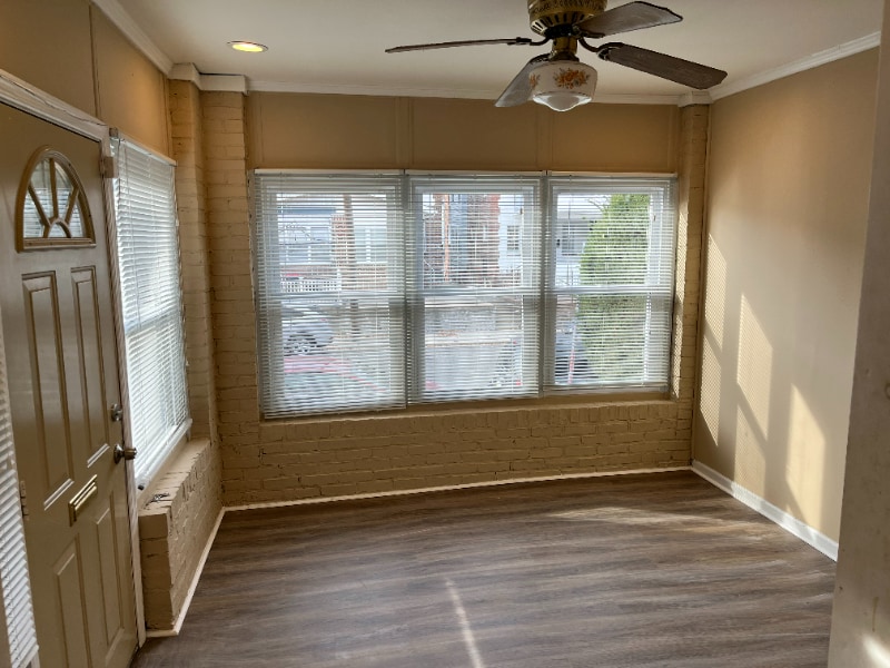 Building Photo - 5821 N 6th St