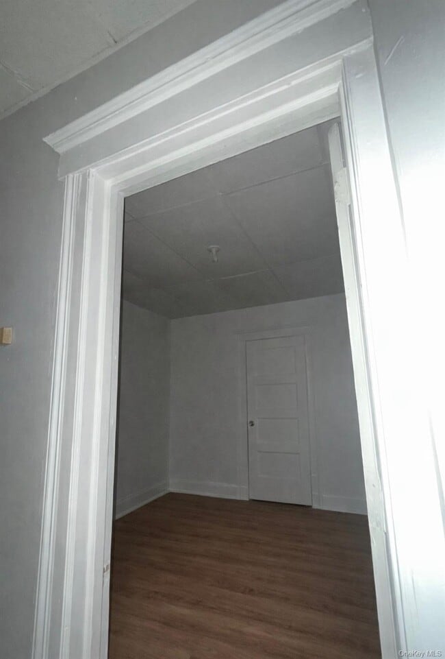 Building Photo - 30 E Main St