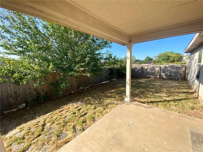 Building Photo - 111 Salado Dr