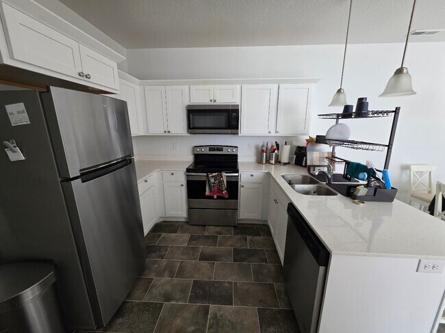 Building Photo - 415 N 360 W
