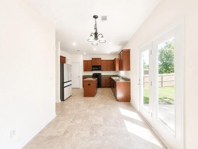Building Photo - 11 Phaeton Ave