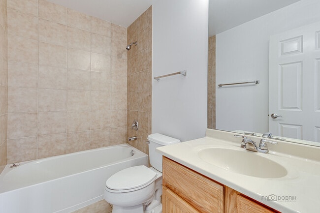 Building Photo - 726 Keystone Ln