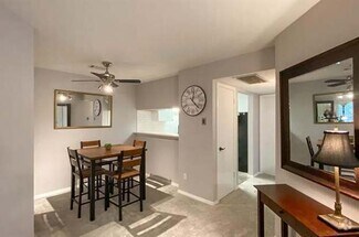 Building Photo - 18333 Roehampton Dr