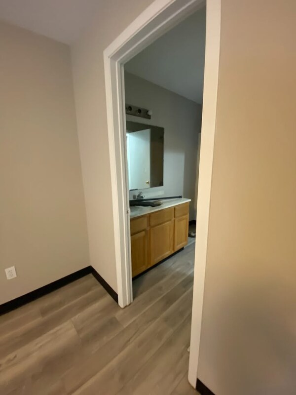 Building Photo - 924 23rd Ave