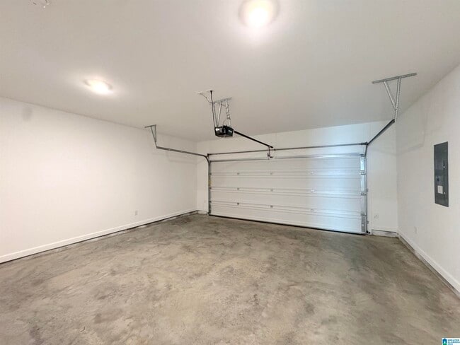 Building Photo - 1728 Windsor Hl Ln